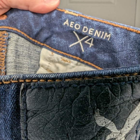 American Eagle Hi Rise Jegging Jeans Distressed Denim Size 0 360 Super Stretch - Picture 8 of 8